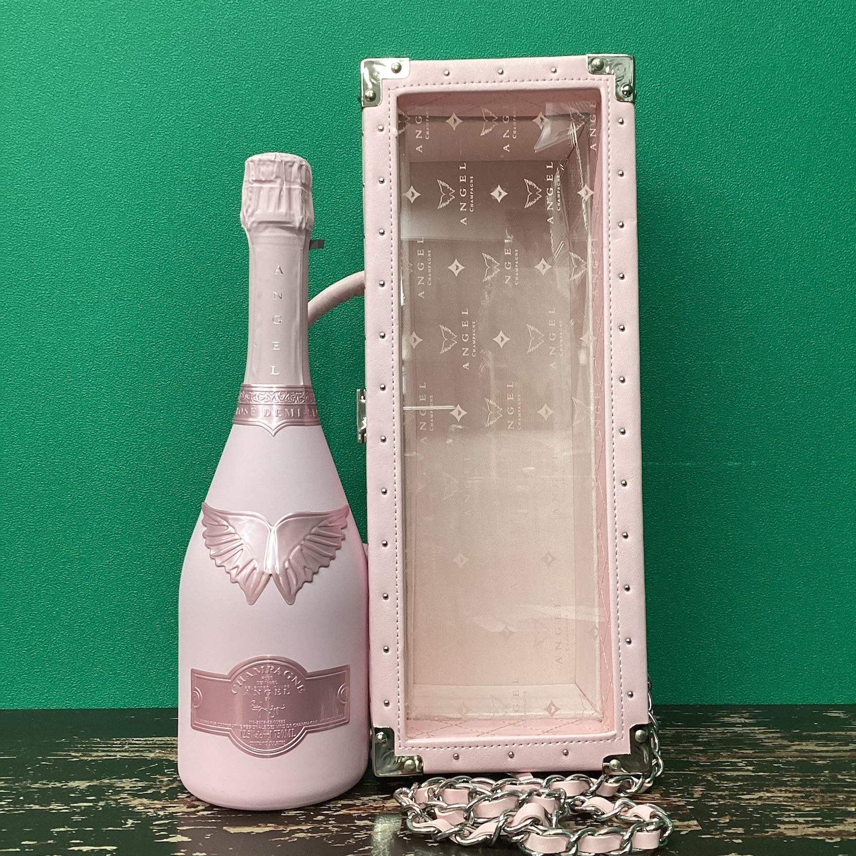 2025年11月5日<BR>エンジェル ピンク<BR>ドゥミセック NV<BR>買取しました！