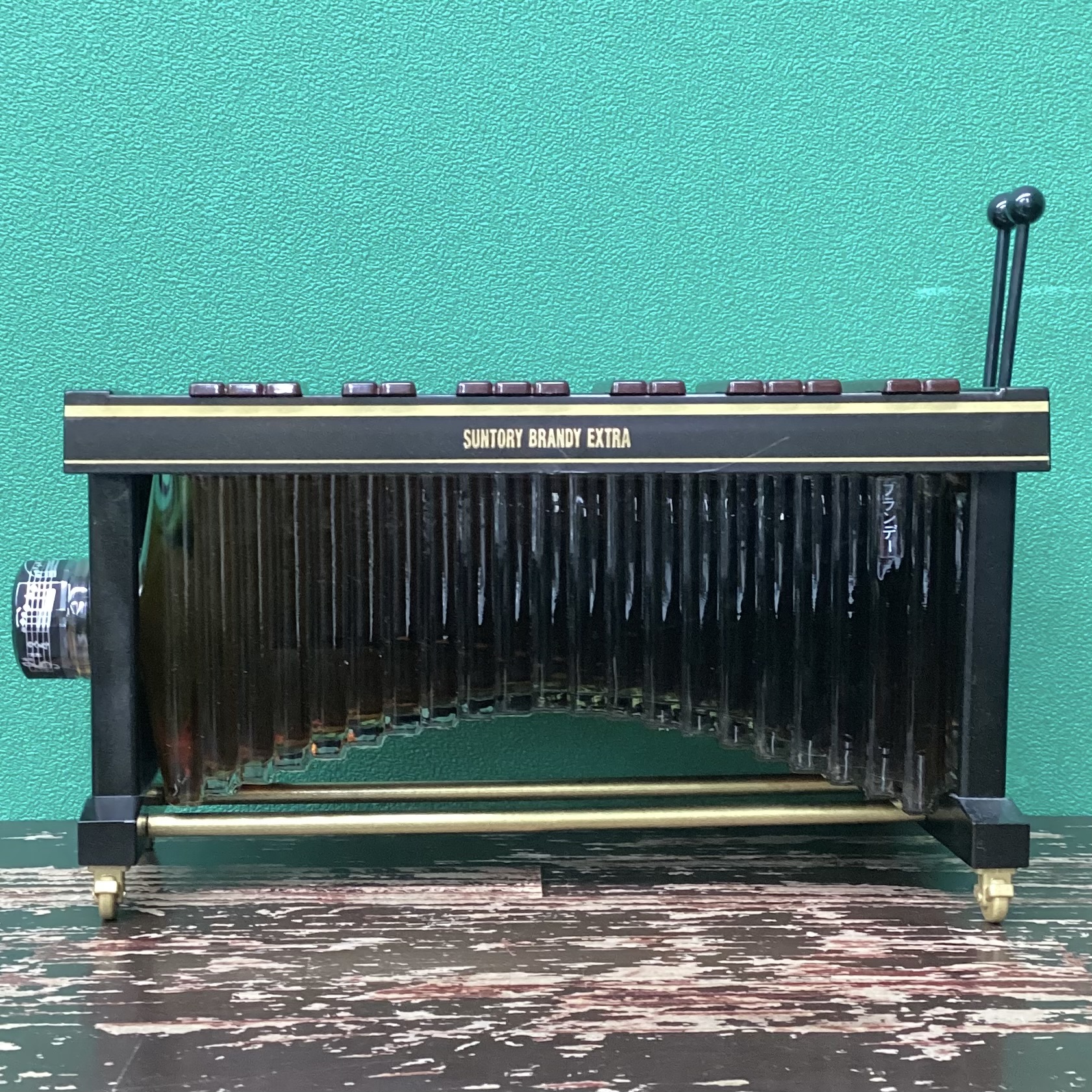 2025年11月23日<BR>サントリー エクストラ<BR>マリンバ型ボトル<BR>買取しました！