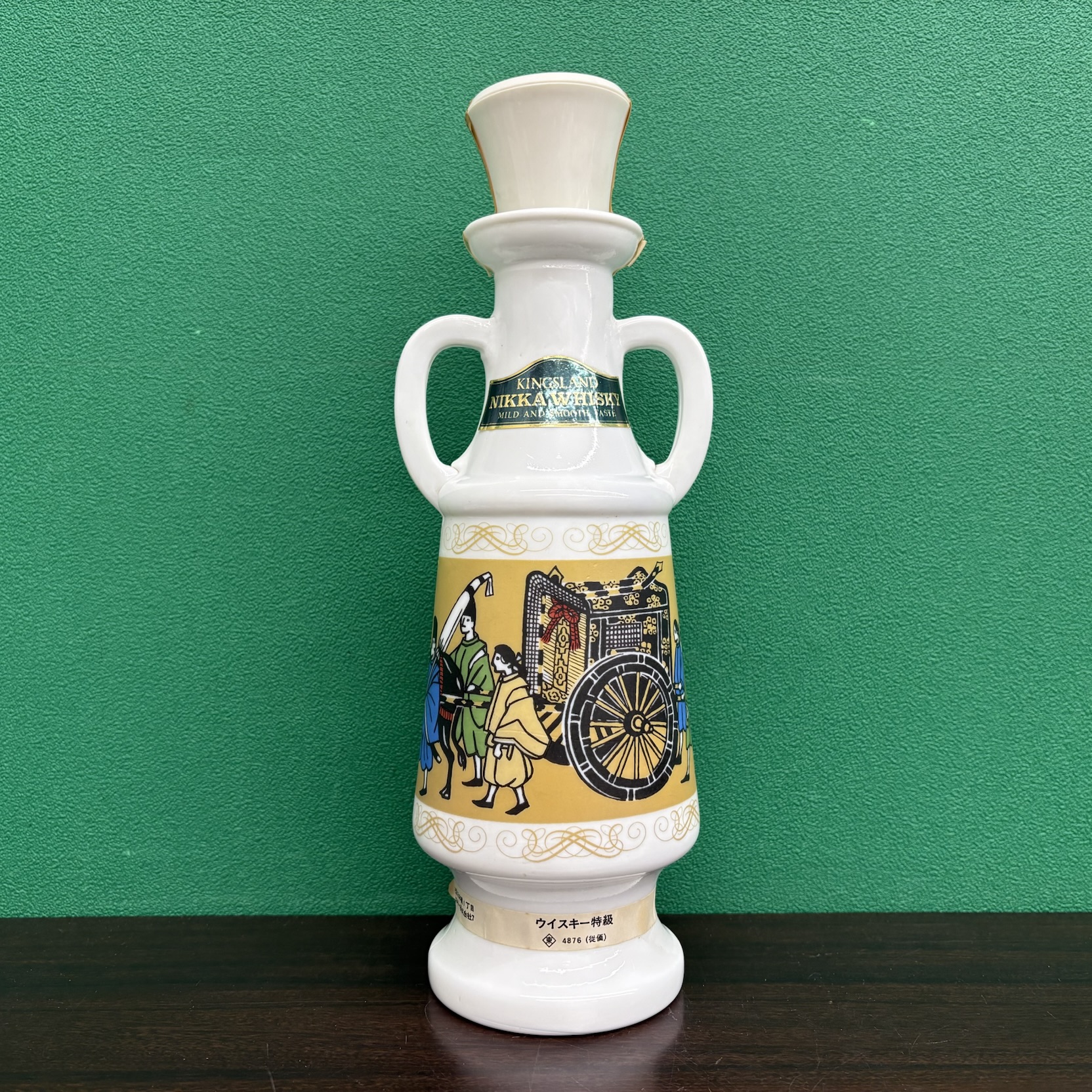 2025年12月12日<BR>ニッカ キングスランド<BR>創業40周年陶器ﾎﾞﾄﾙ<BR>買取しました！